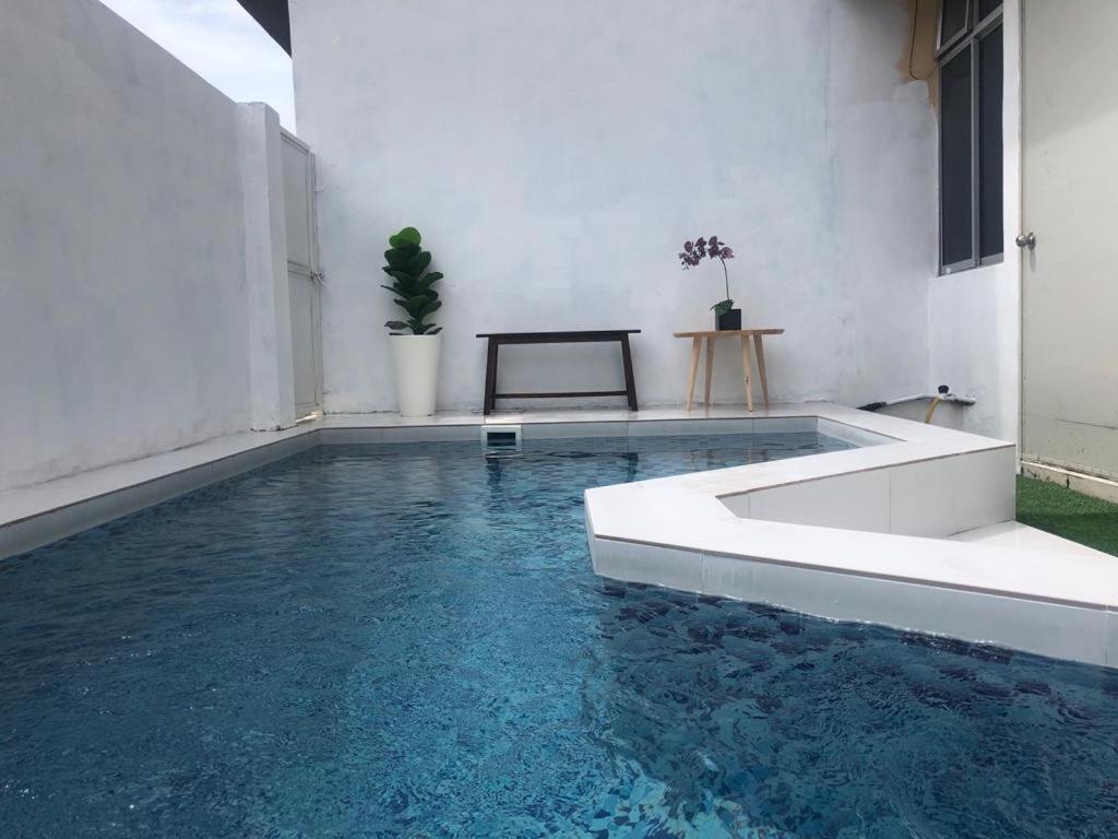 Lungo Guesthouse Kuala Terengganu Exterior photo